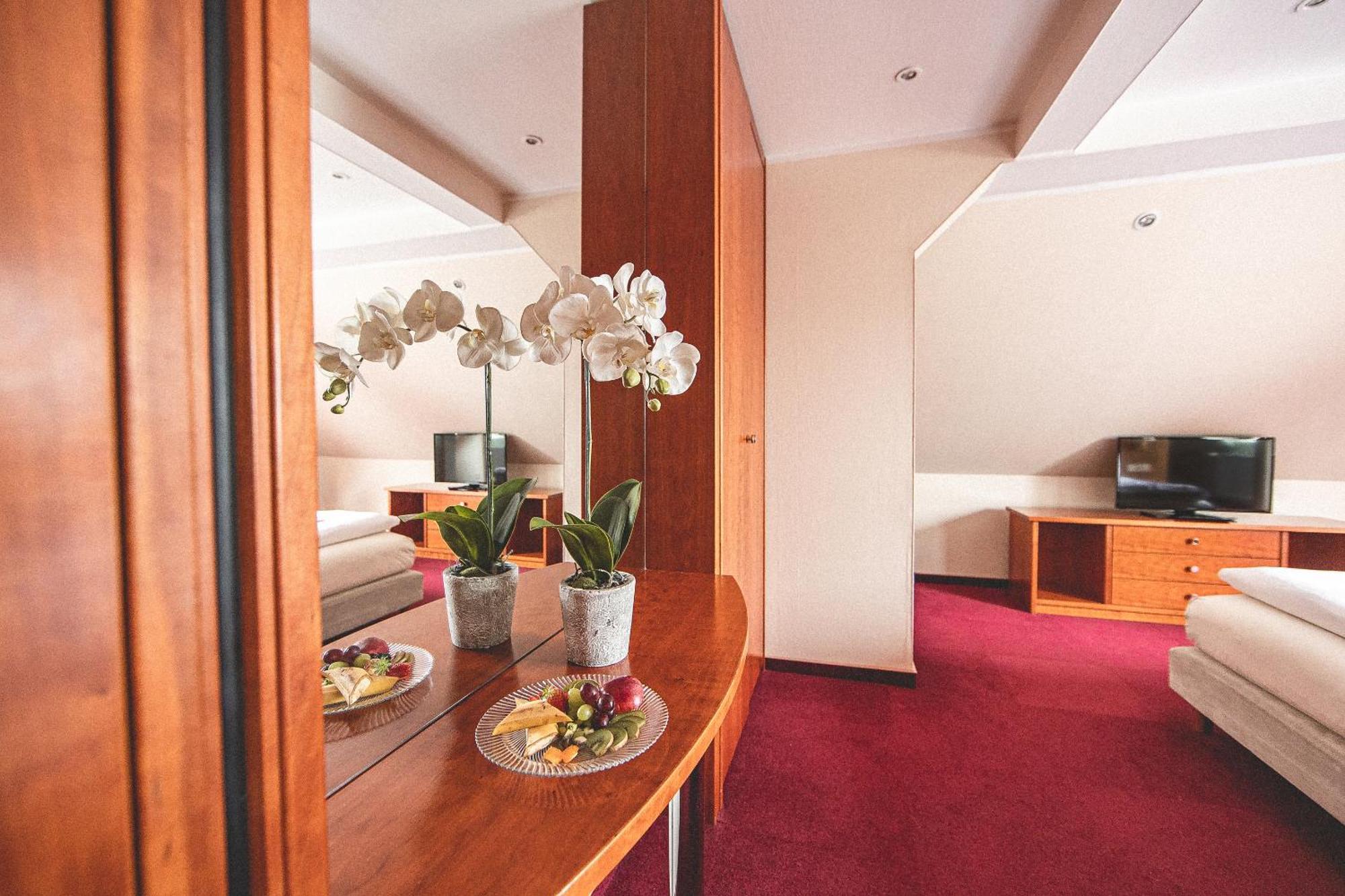 Plaza Inn ركلنغهاوزن المظهر الخارجي الصورة
